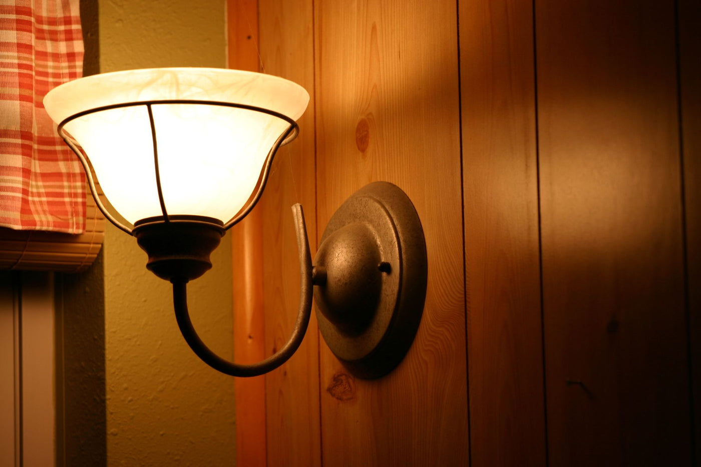 Flickering Lights: Does Your Home Have Faulty Electrics?