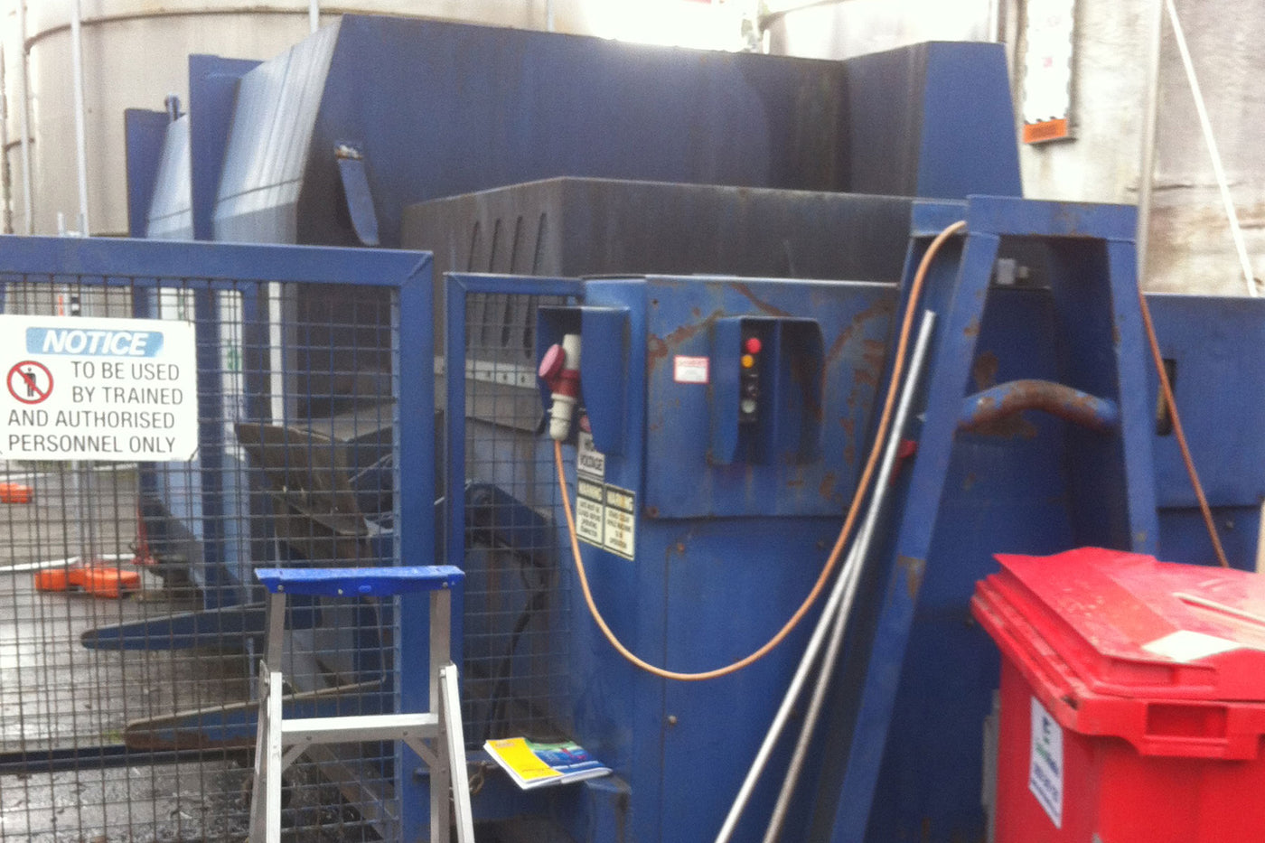 Compactor Servicing for Bluebird